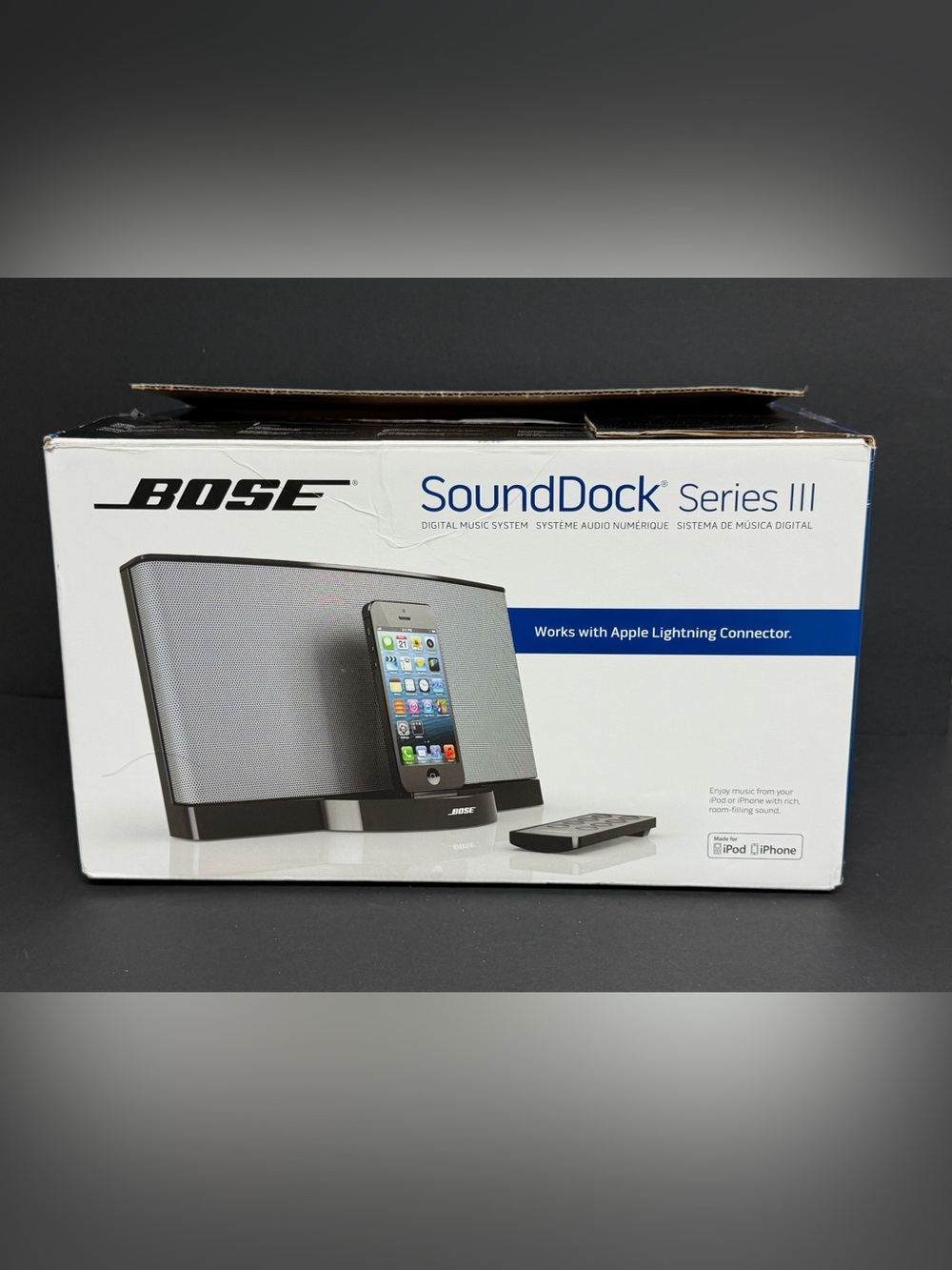 NEW Bose SoundDock Series III Digital Music System Lightning Speaker Open Box